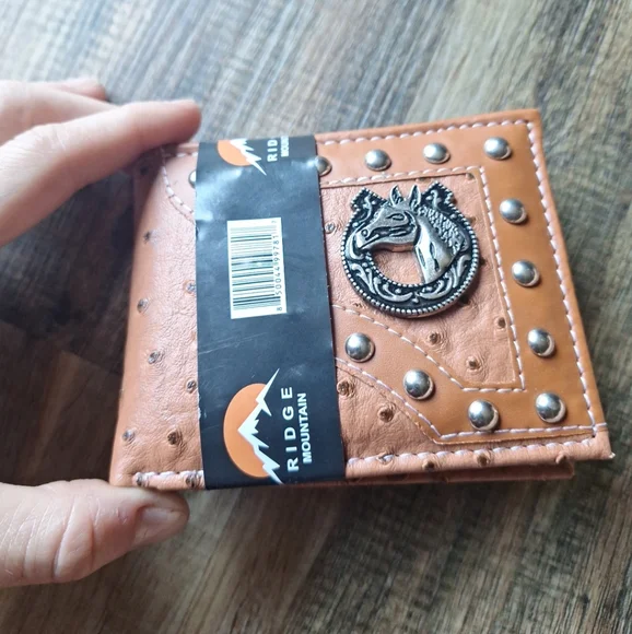 Mountain Ridge Horse/Horseshoe "Ostrich" Wallet - Picture 2 of 4